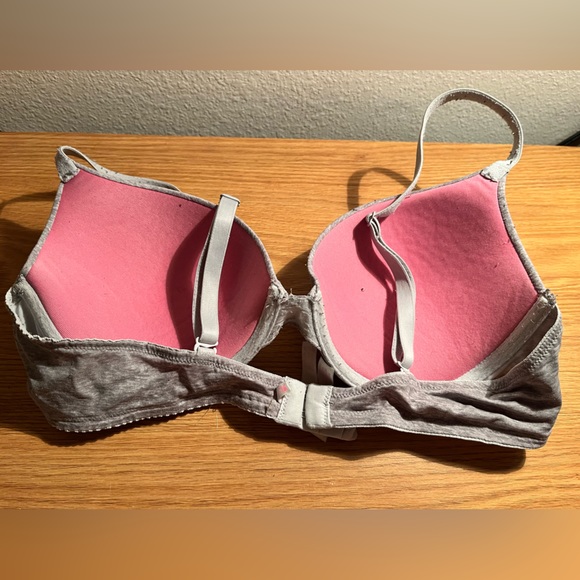 PINK Victoria’s Secret Push-Up Bra - Picture 2 of 6